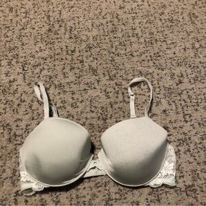 Victoria’s Secret IPEX Green Floral Laced Bra Size 34C